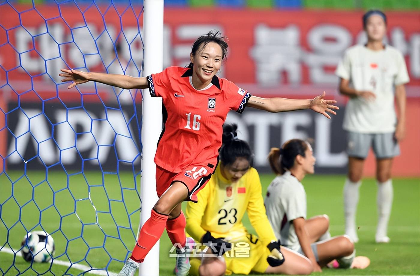东亚杯-中国女足4-2中国台北两球领先被追平邵子钦双响(中国女足21日本)