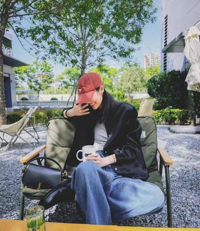 喜笑颜开！内史密斯晒出自己在日本旅游的游客照的简单介绍