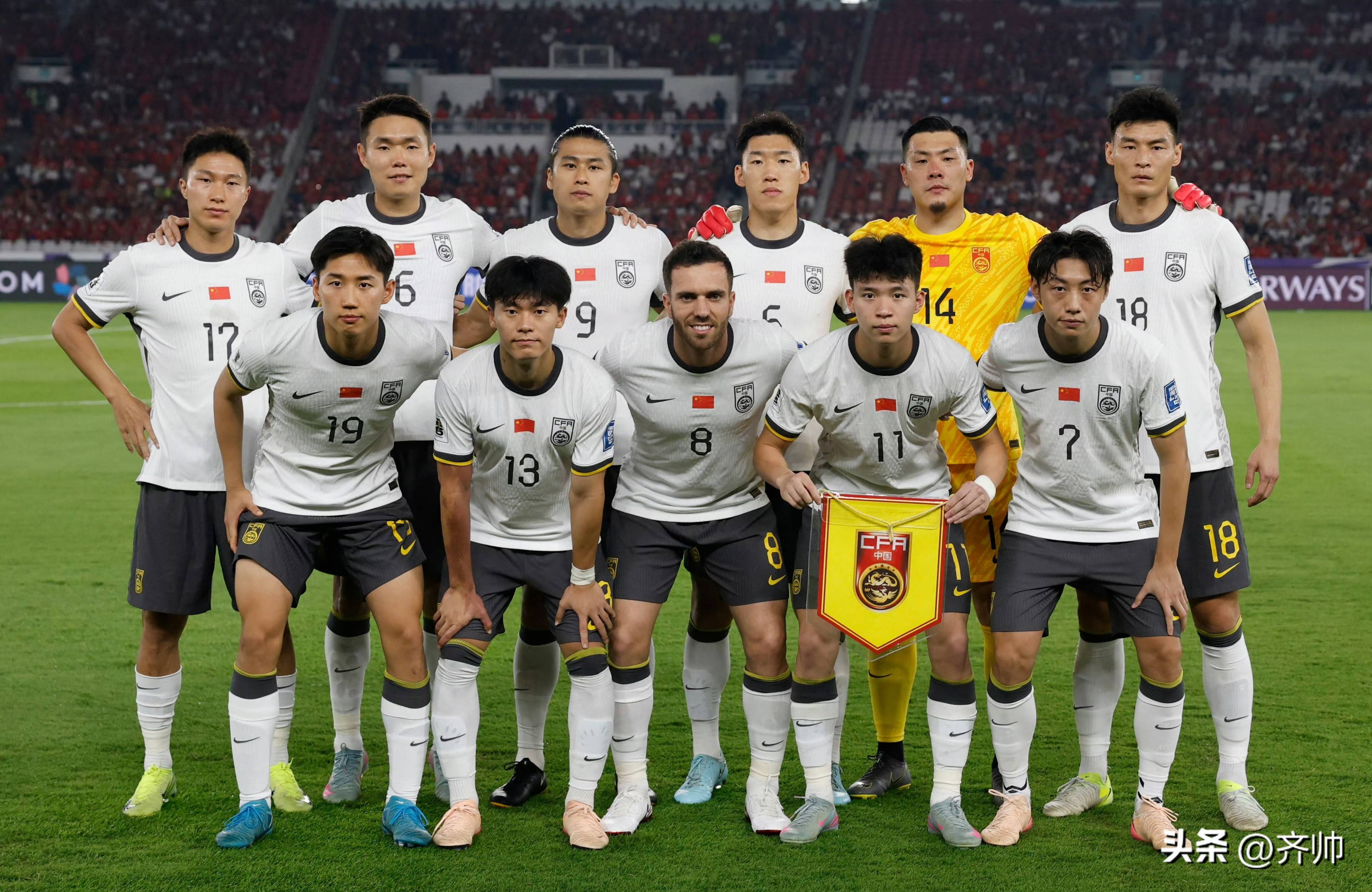国足评分：张玉宁实力碾压黄政宇王钰栋获高分(现在国足的张玉宁)
