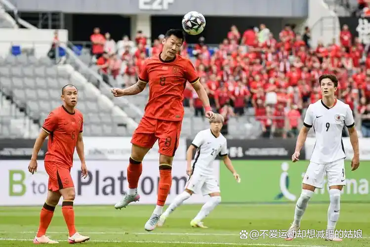 国足评分：张玉宁实力碾压黄政宇王钰栋获高分(现在国足的张玉宁)